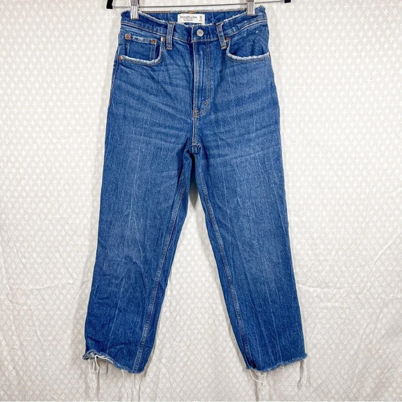 Abercrombie & Fitch The 90s Straight Ultra High Rise Jeans - Picture 1 of 3